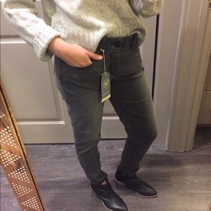 Wit & Wisdom Ab-Solution Gray Jeans